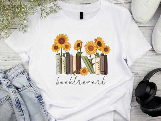 Booktrovert T-shirt