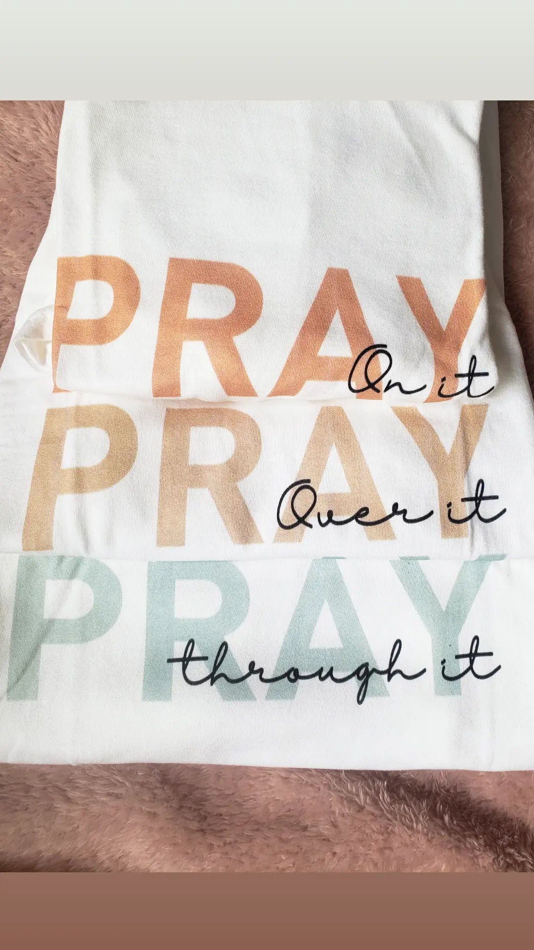 PRAY Unisex Graphic Tee