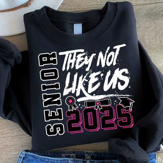 2025 senior t-shirt/ sweatshirt