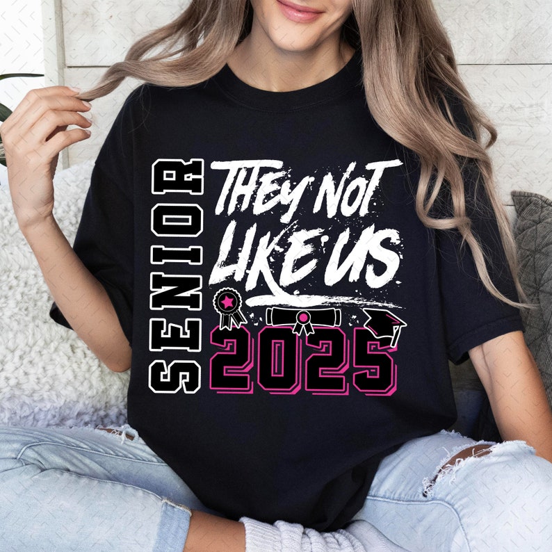2025 senior t-shirt/ sweatshirt
