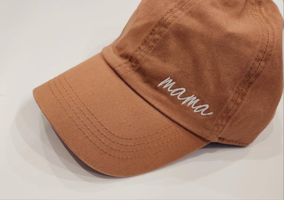 Mama Lettering Embroidered Baseball Cap